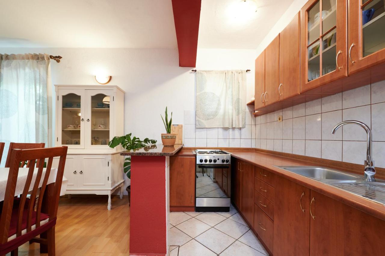 Guesthouse Aria Trogir Ngoại thất bức ảnh