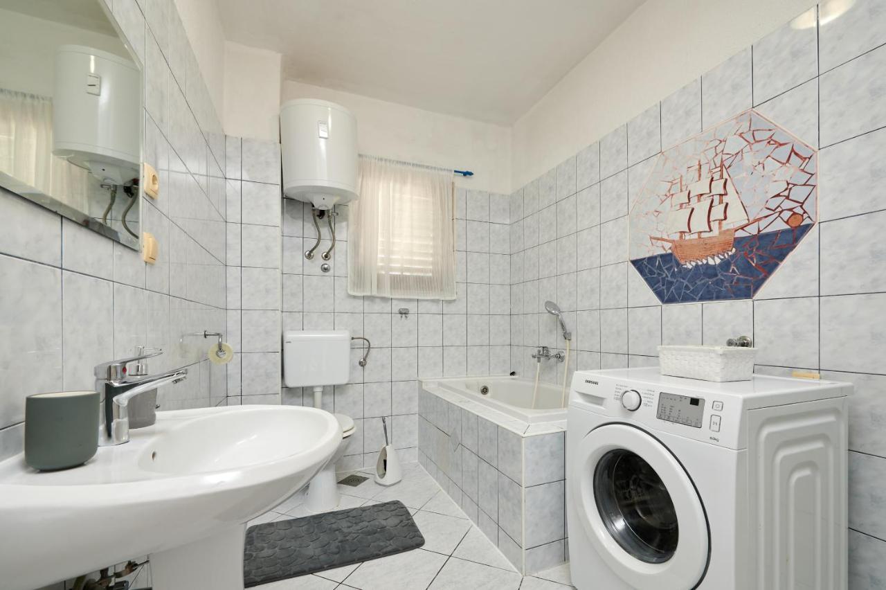 Guesthouse Aria Trogir Ngoại thất bức ảnh