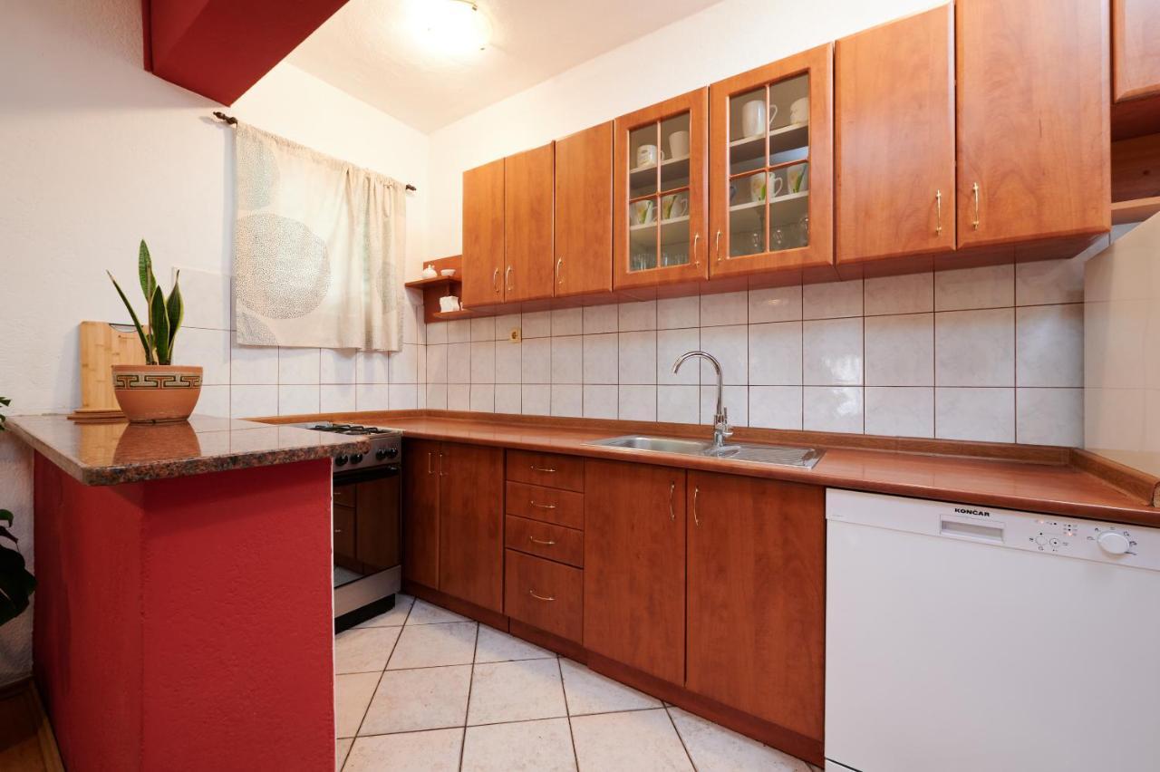 Guesthouse Aria Trogir Ngoại thất bức ảnh